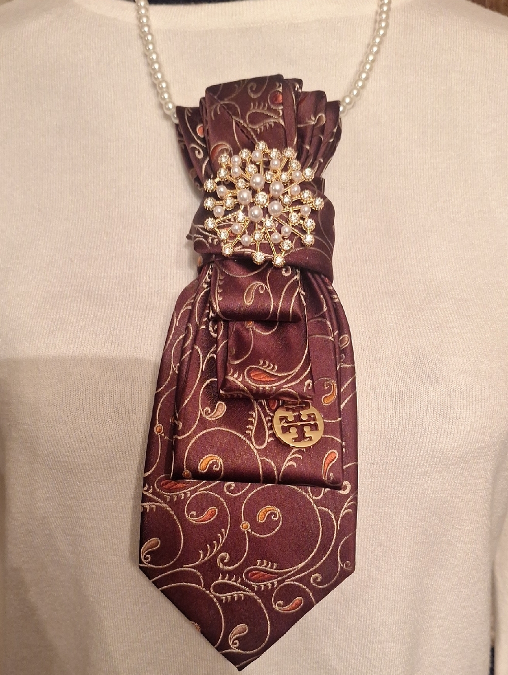Van Jeusen Brown Paisley Necktie Necklace